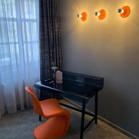 Maxplatz Отель Хоф